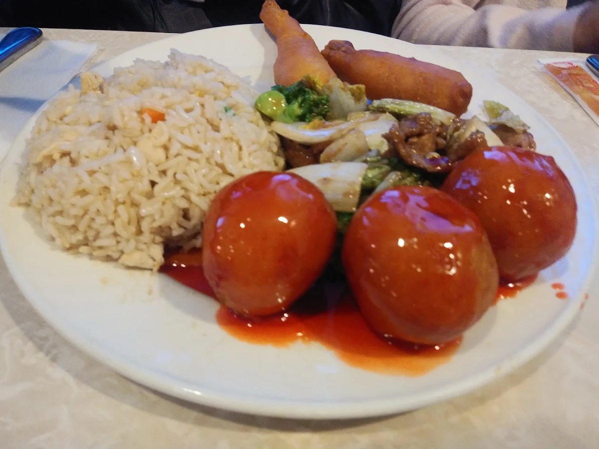 Chicken Fried Rice Beef and Broccoli Sweet and Sour Chicken Balls and Shrimp