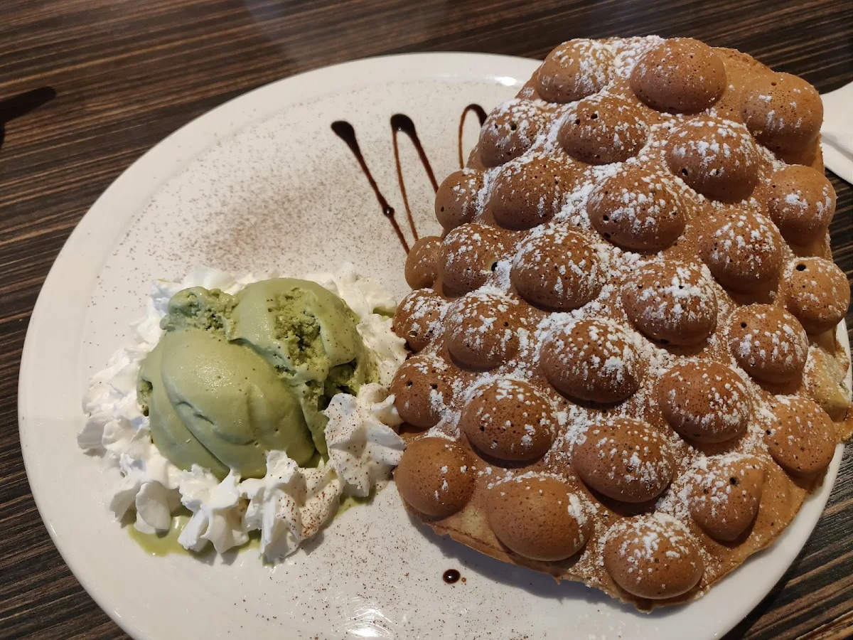 Green Tea Bubble Waffle