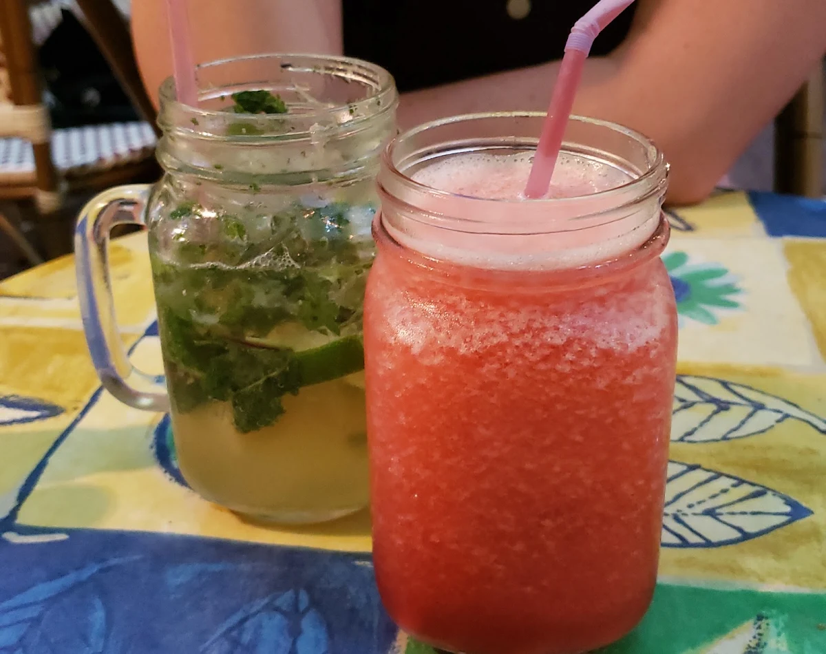 Mojito Et Quelque Chose Aux Fraises