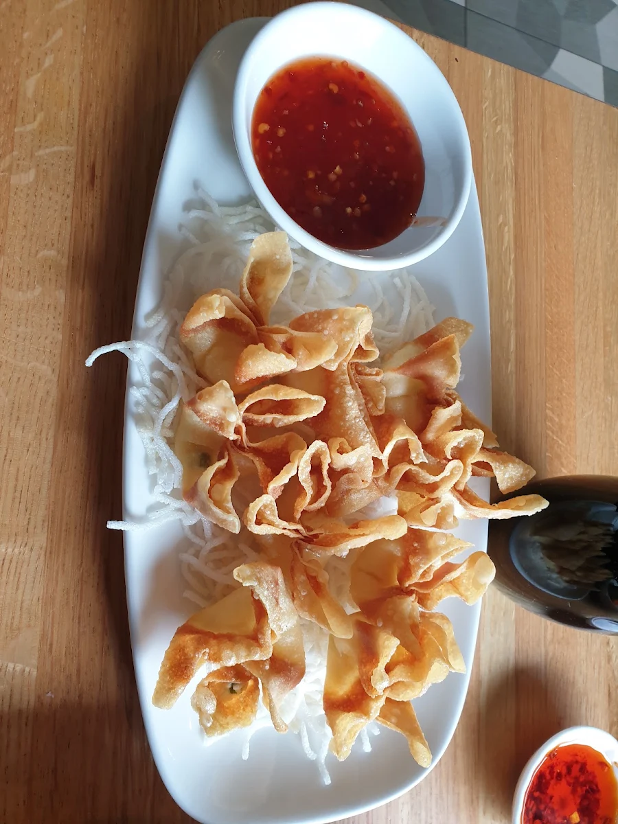 Cream Cheese and Chives Wontons