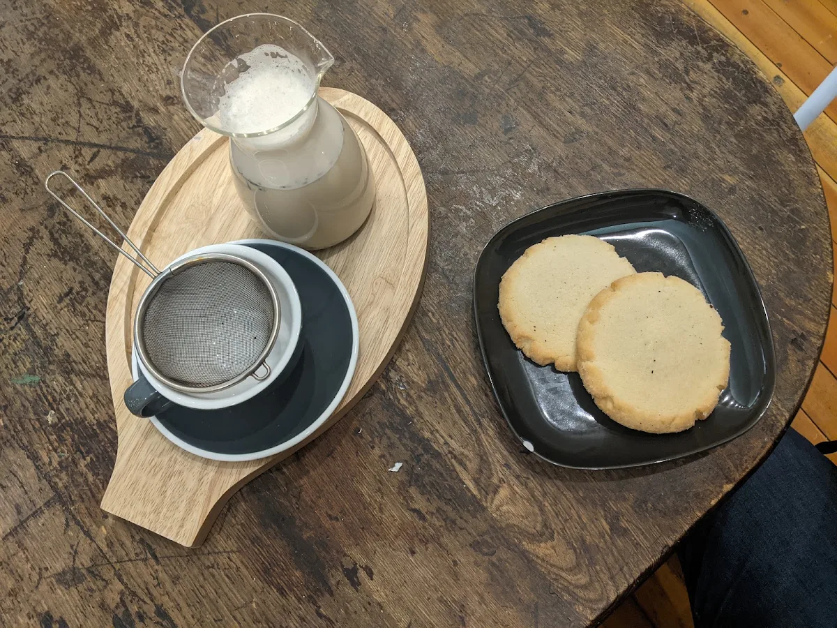 Chai Latte with Shortbread Cookies