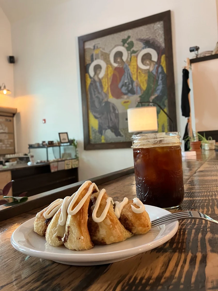 Cinnamon Croissant