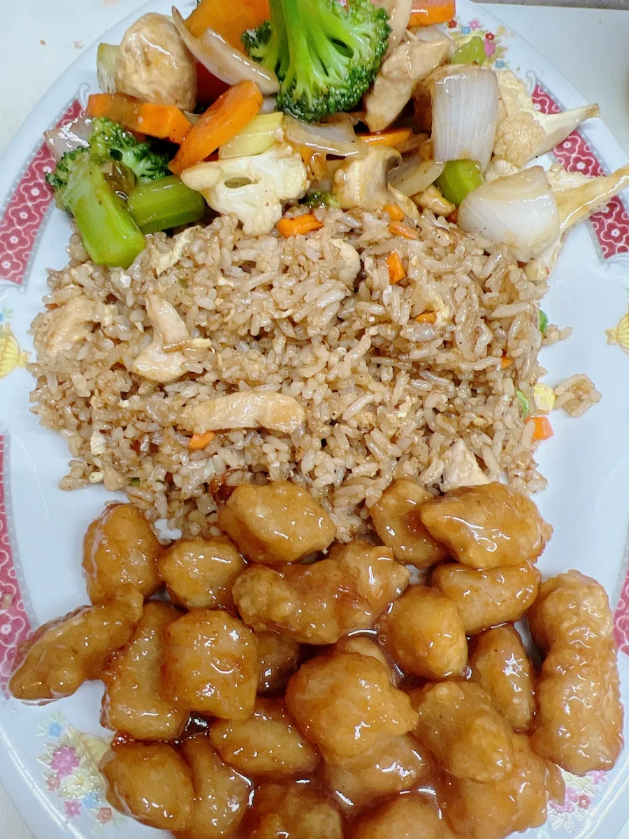 Almond Chicken Gai Ding