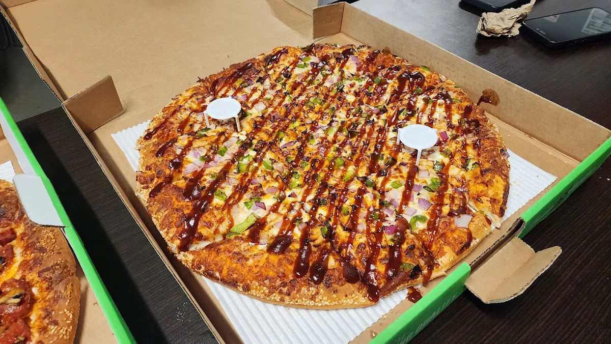 BBQ Chicken Pizza XL