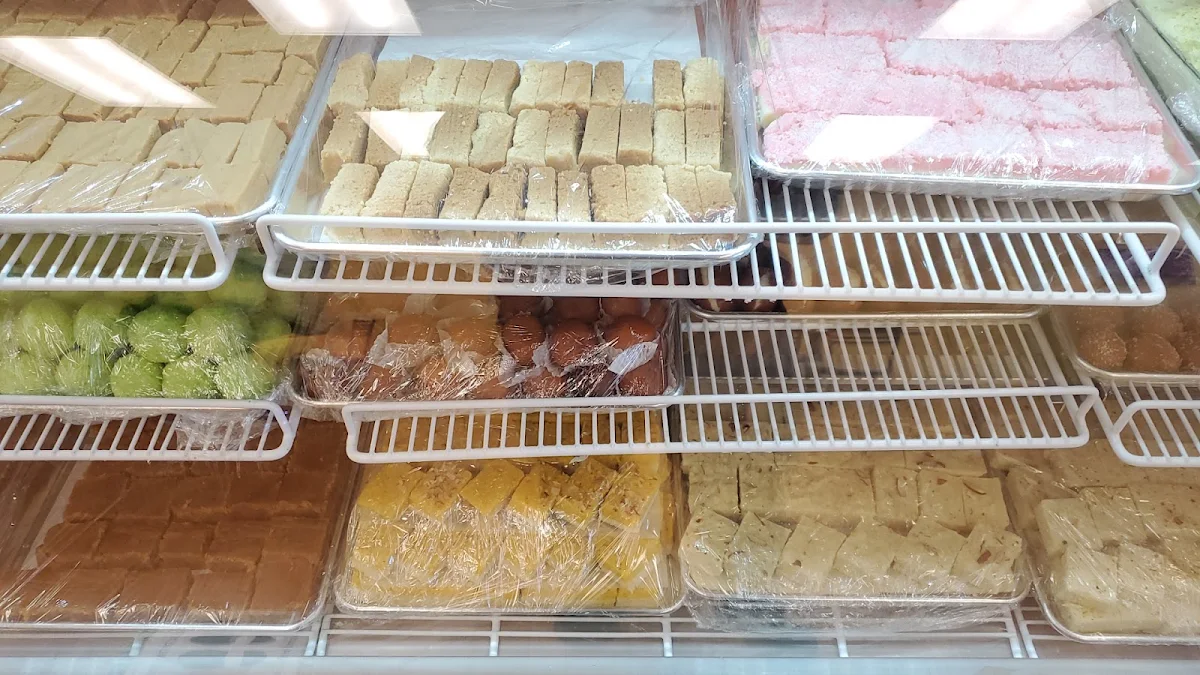 Highlights, Singh Sweet Mahal