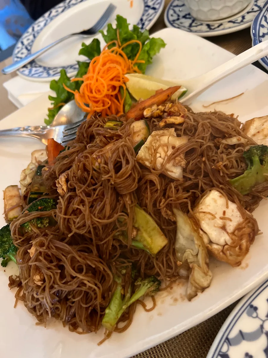 Phad See Ewe