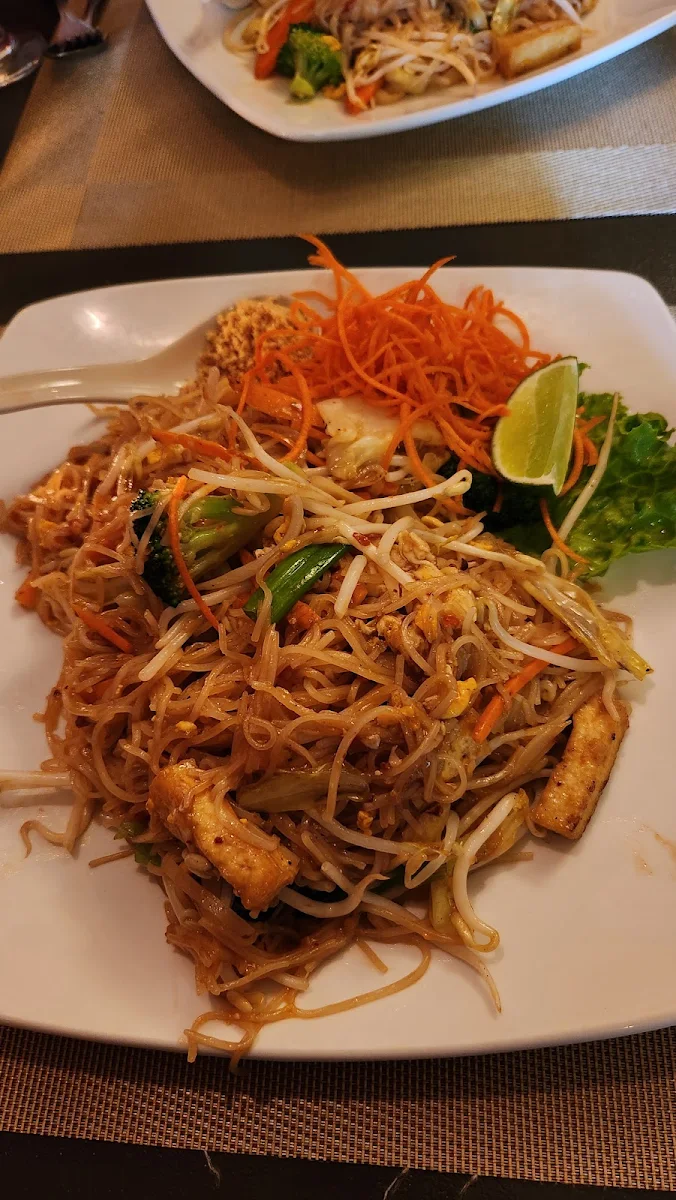 Phad Thai Chai Ya