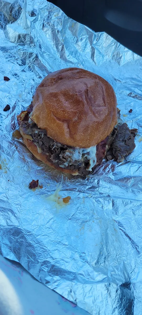 Mac and Cheese Steak Burger