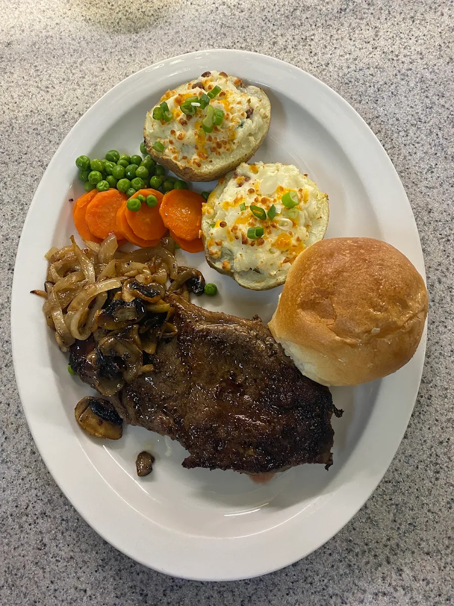 Highlights, Lumberjacks Diner