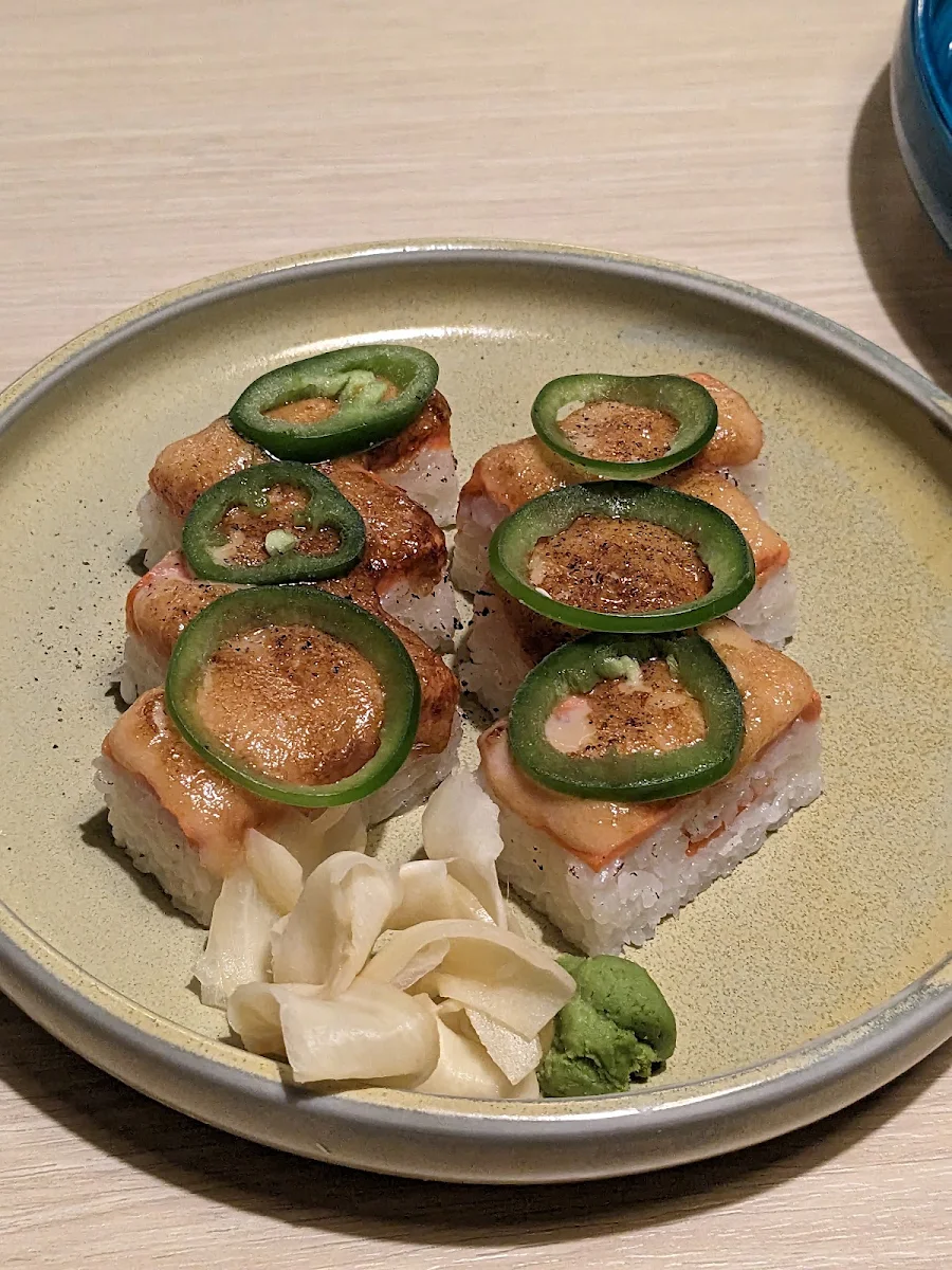 Scallop Pressed Sushi T