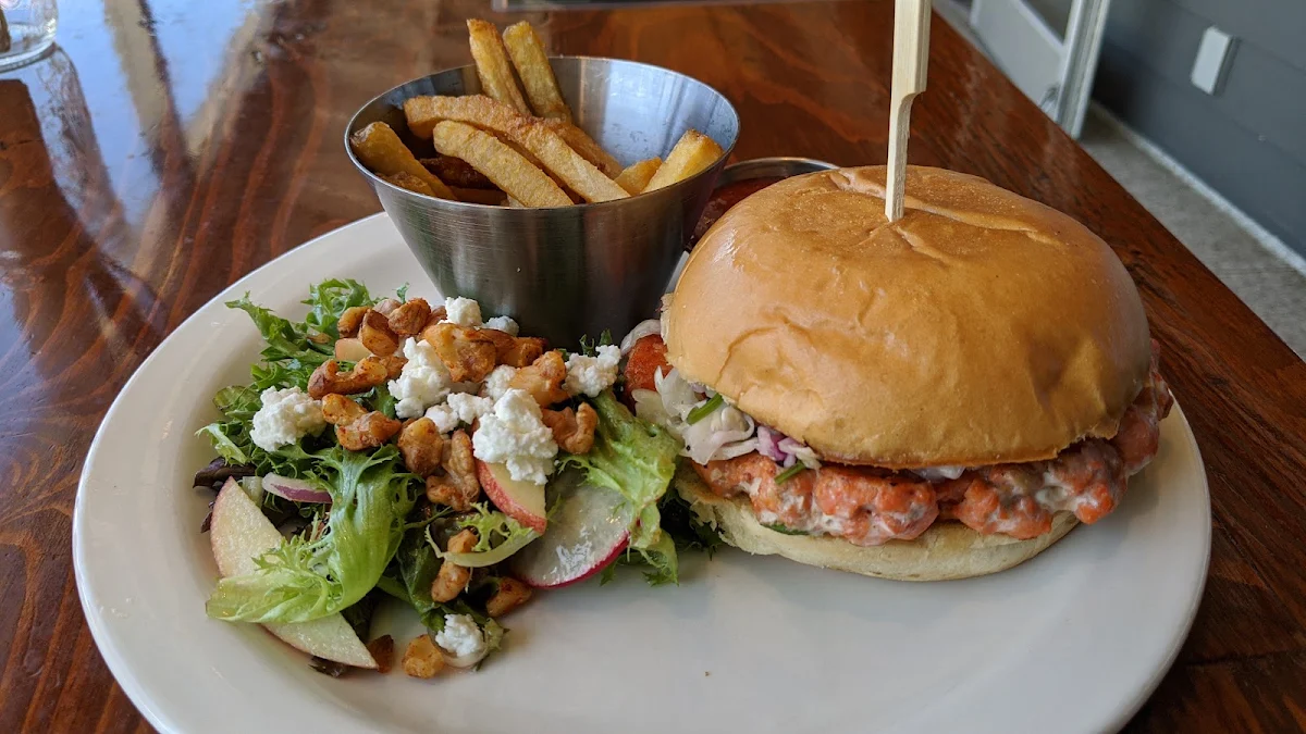 Salmon Burger
