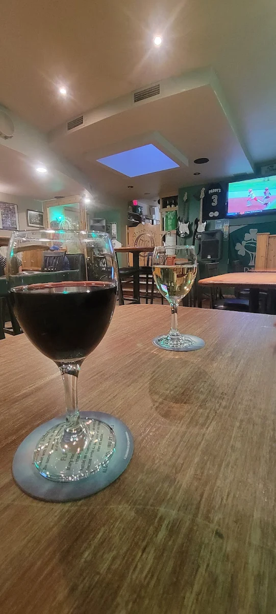 Wine, Shannon's Pub