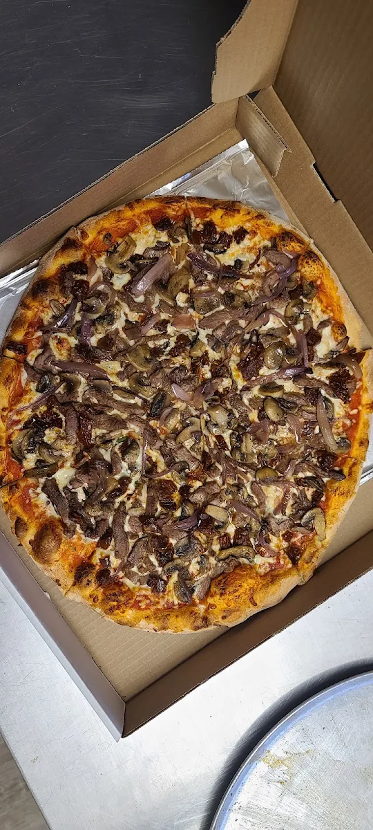 New York Steak Pizza