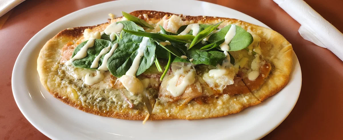 Flatbread Pizza, Rebecca's Restaurant
