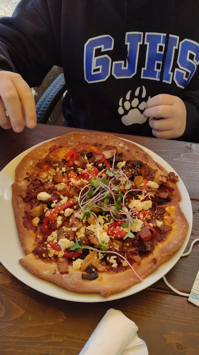 Fun Guy Pizza, Rebecca's Restaurant