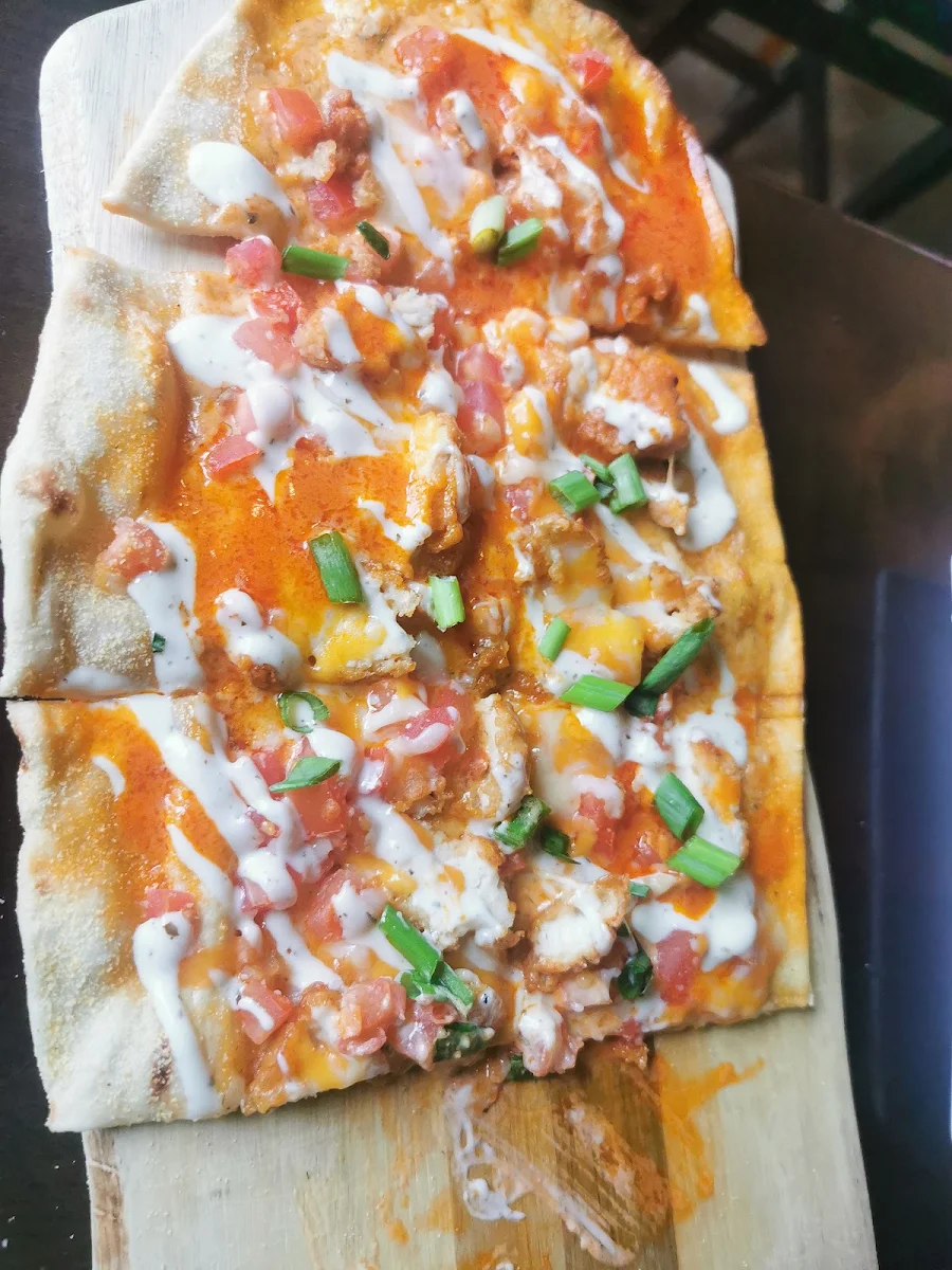 Buffalo Chicken Flatbread