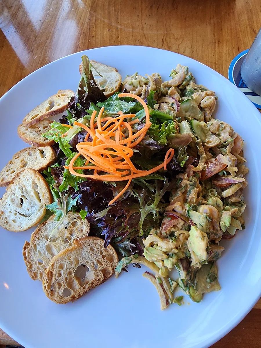 Shrimp Avocado Salad