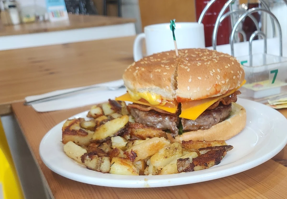 Rockwood Burger and Fries w Avocado