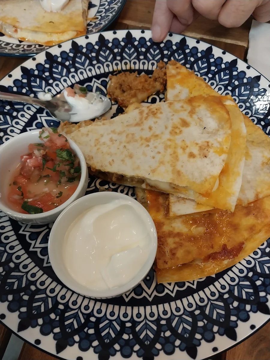 Quesadillas Carne Asada