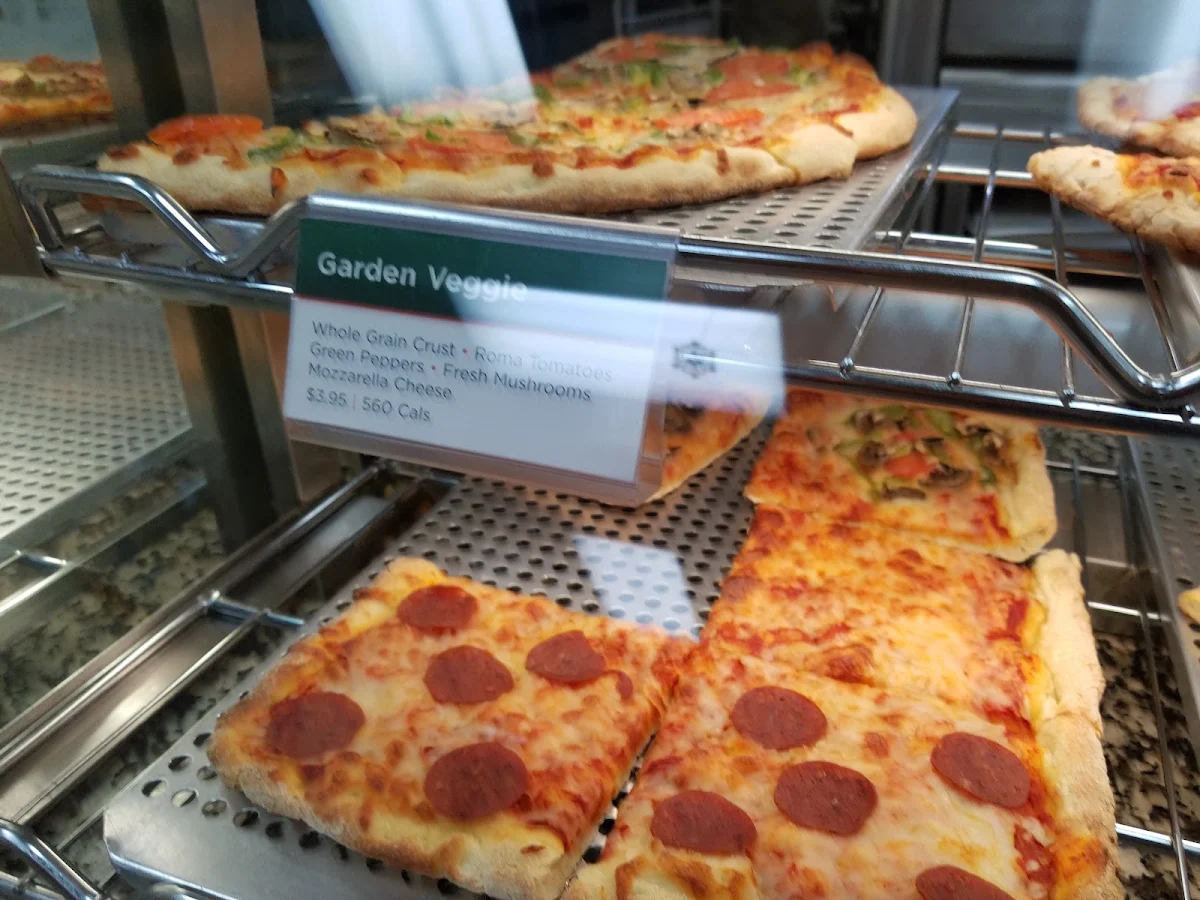 Garden Vegetarian Pizza