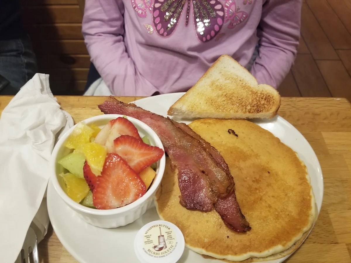 Kids Pancake with Bacon and Fruit