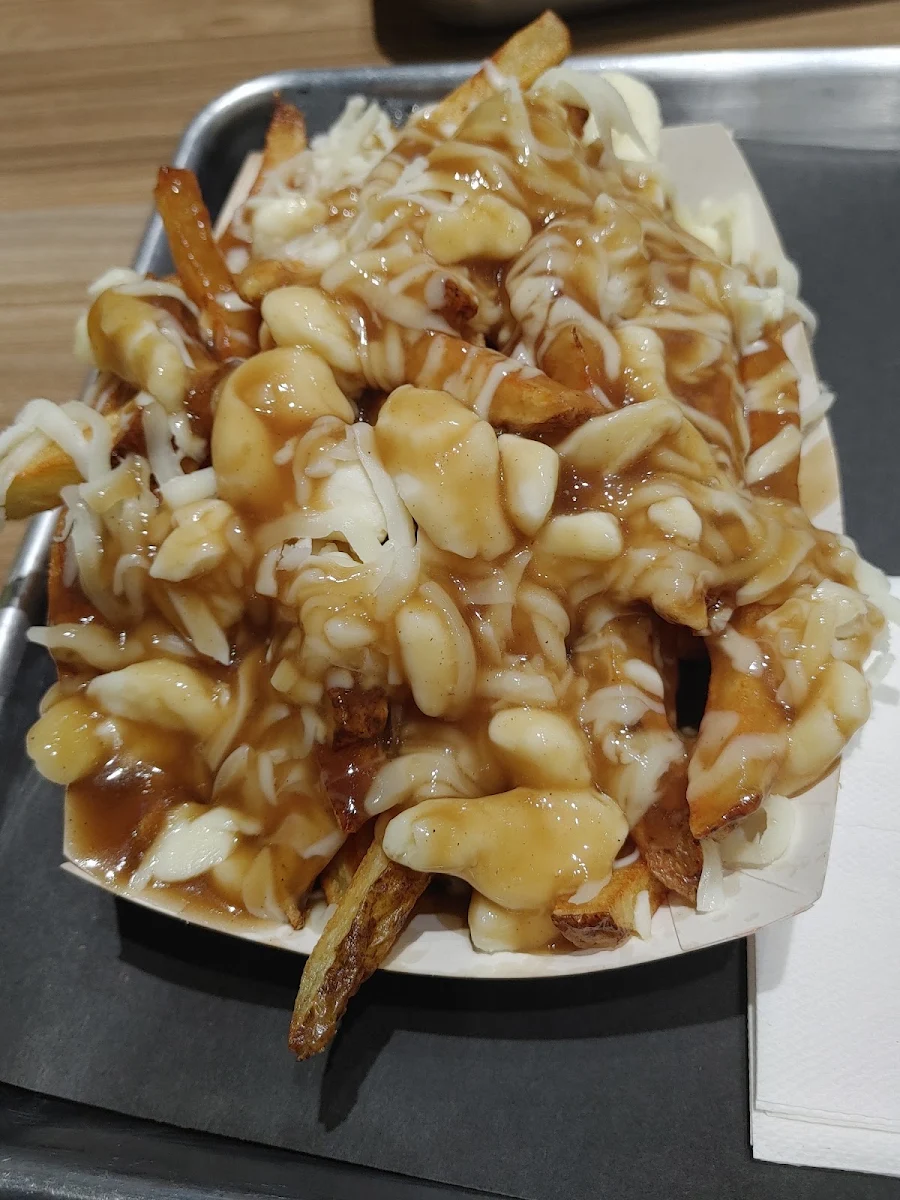 Large Poutine