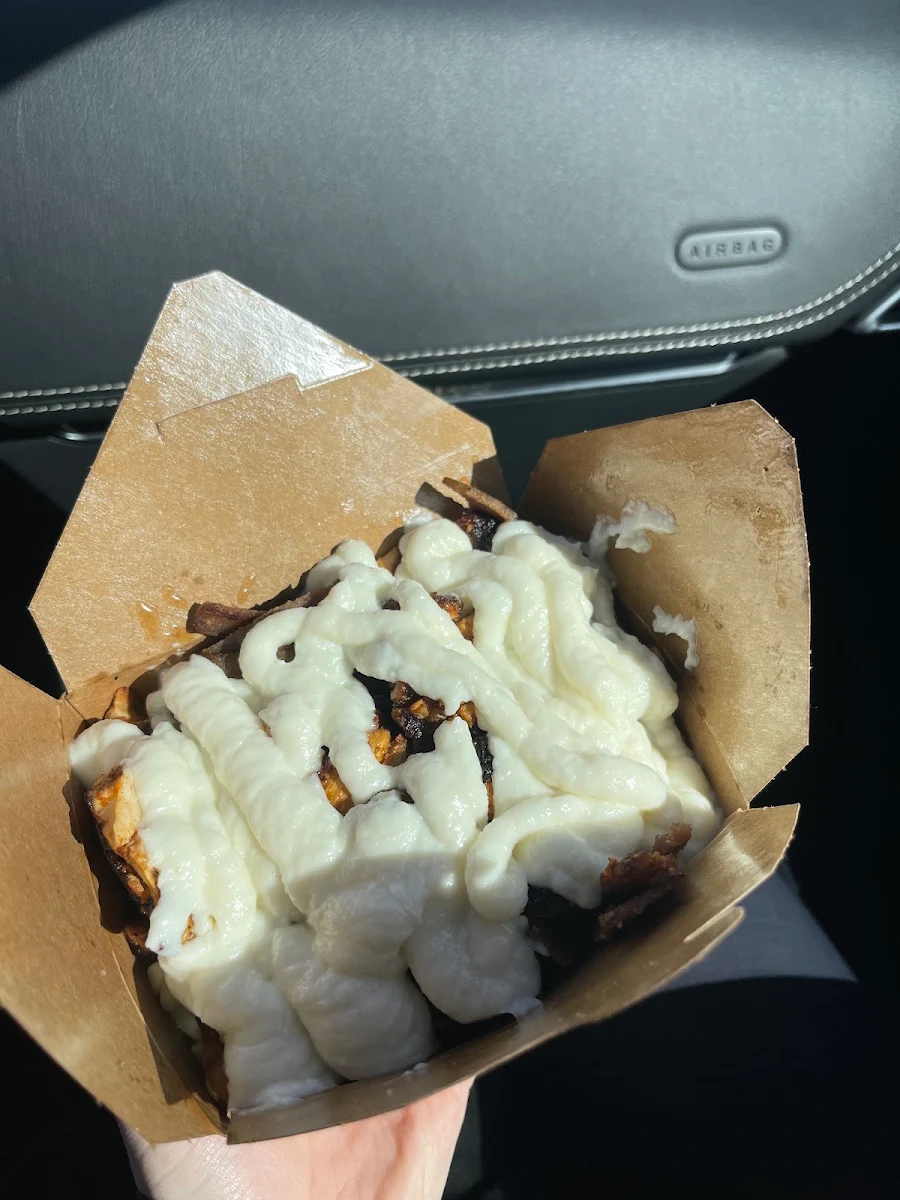 Mix Poutine, Big H Shawarma & Poutine