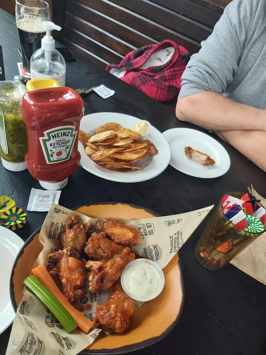 Wings and Chips