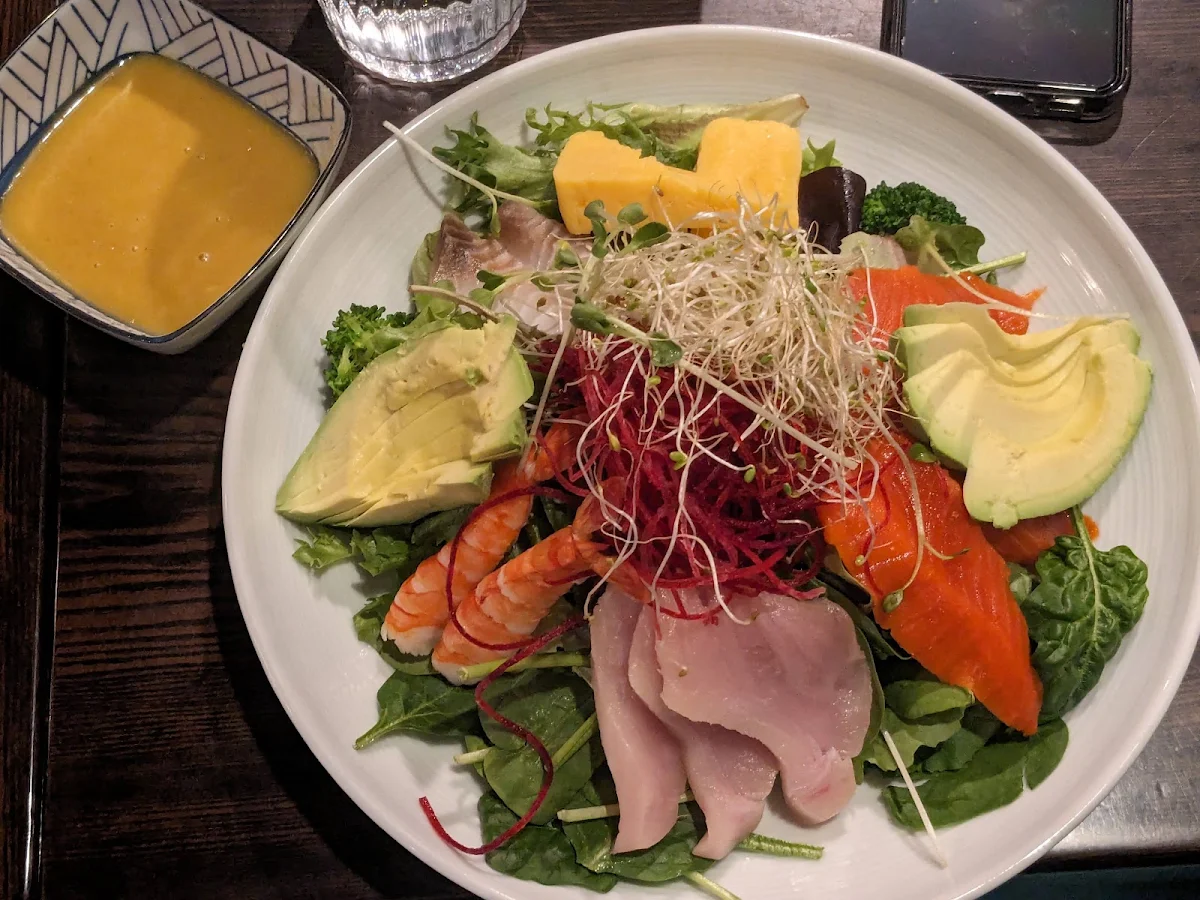 Sashimi Salad