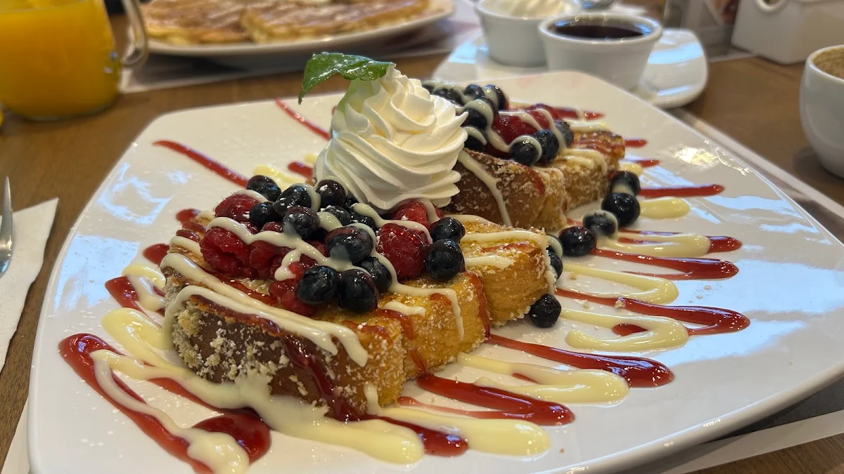 French Toast - French Toast & Fruits Pain Perdu - Pain Perdu Et Fruits