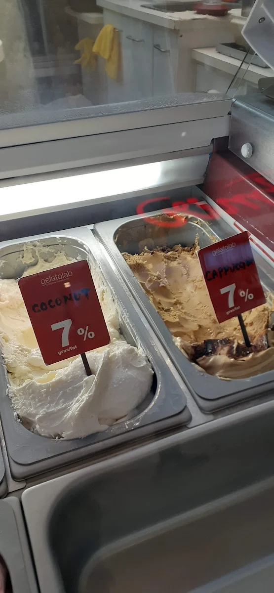 Highlights, Yeh! Frozen Yogurt