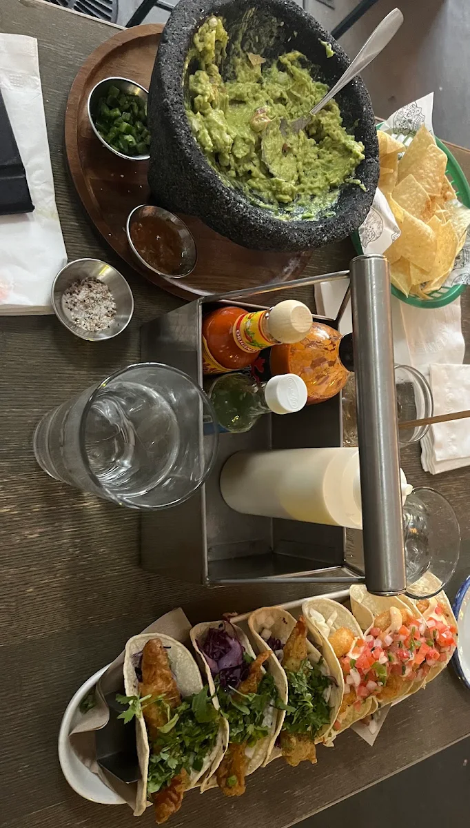 Tableside Guacamole