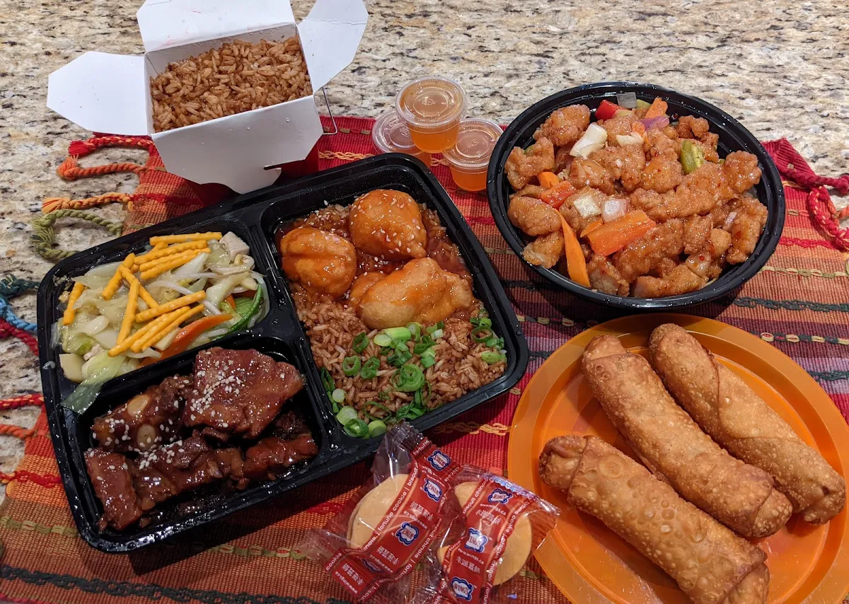 Combo 3 Sweet Chili Chicken Fried Rice Egg Rolls & Fortune Cookies
