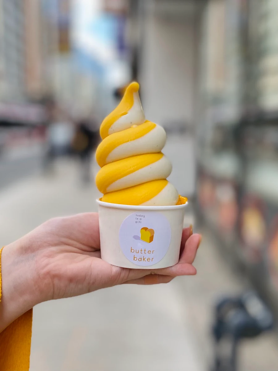 Tahiti Vanilla Soft Serve