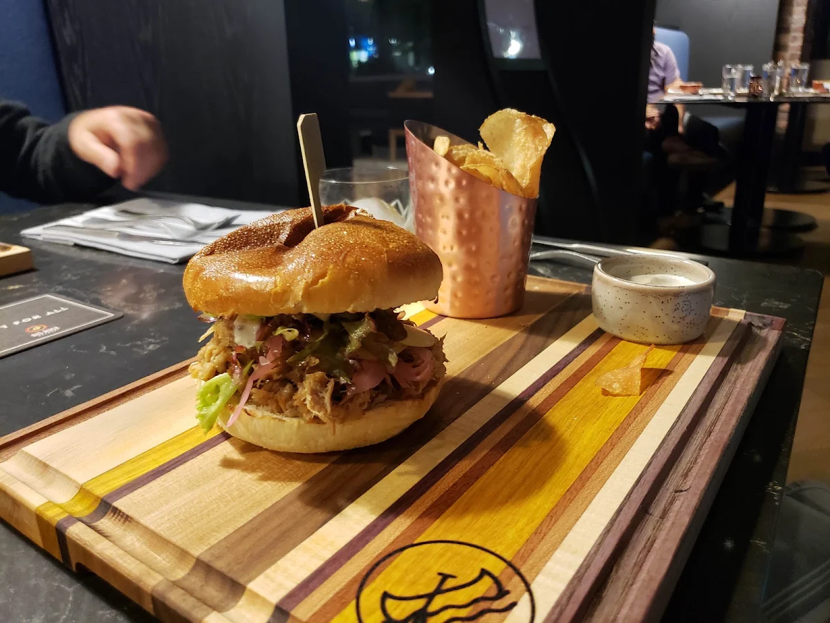Pulled Pork Biscuit Burger