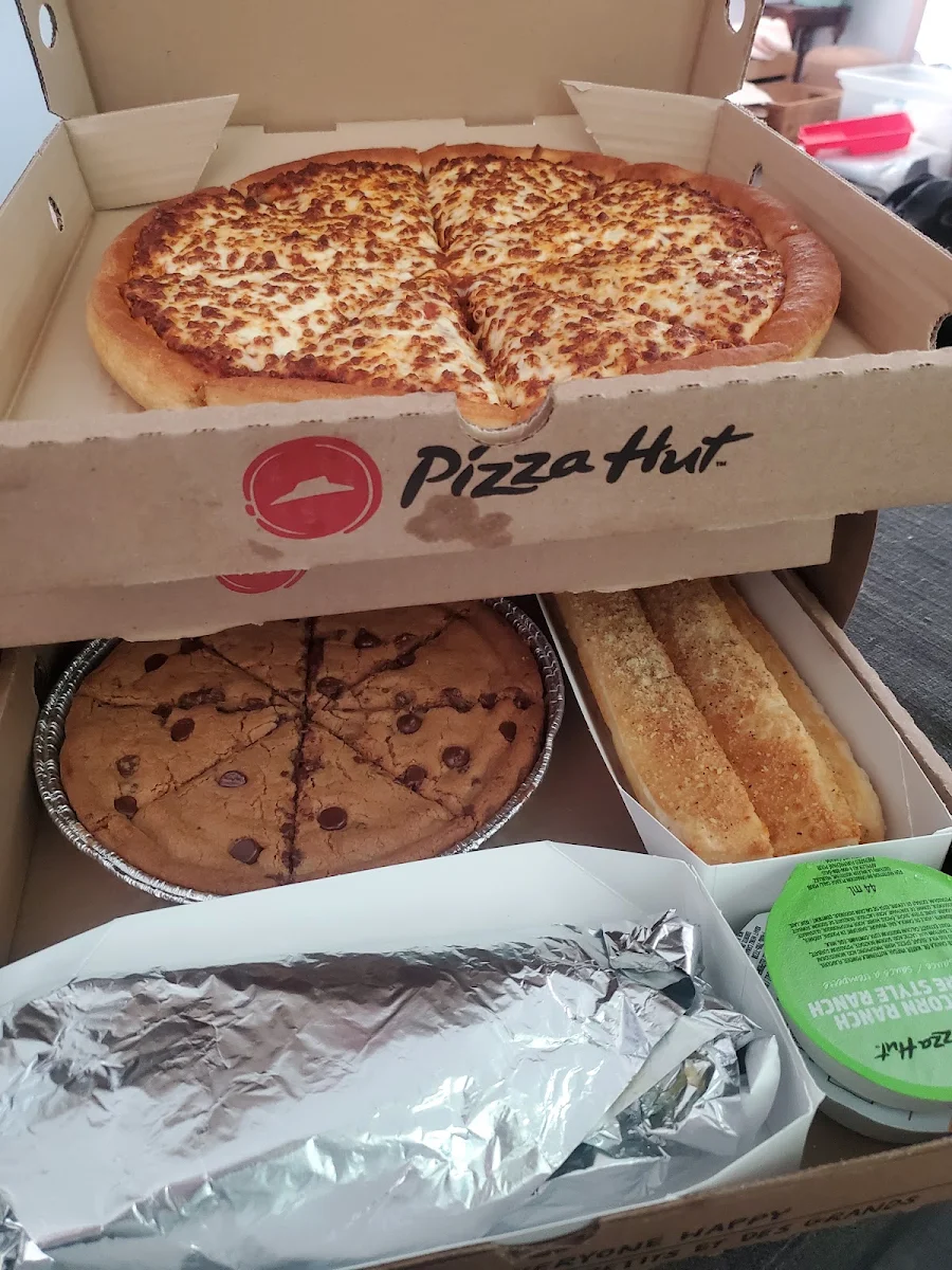 Combo, Pizza Hut Drumheller