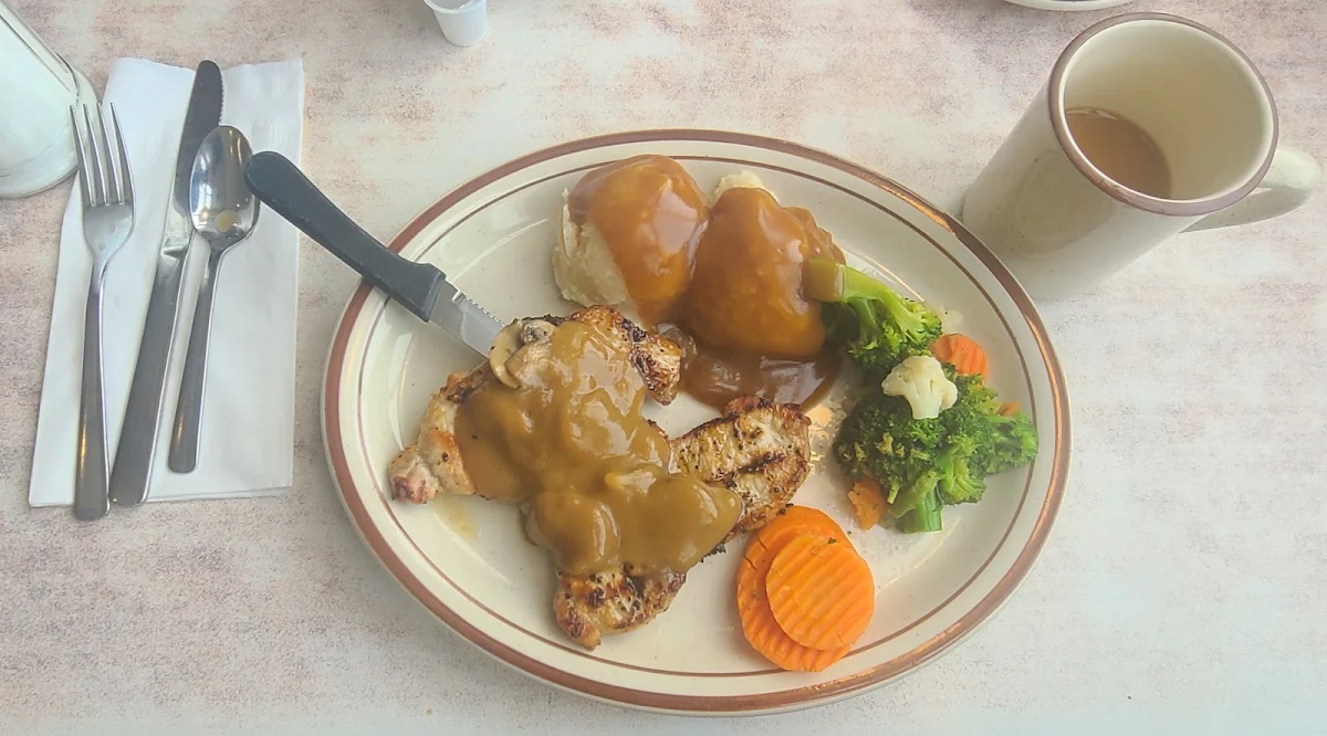 Pork Chop Dinner Mashed Potatoes and Gravy & Mixed Vegetables