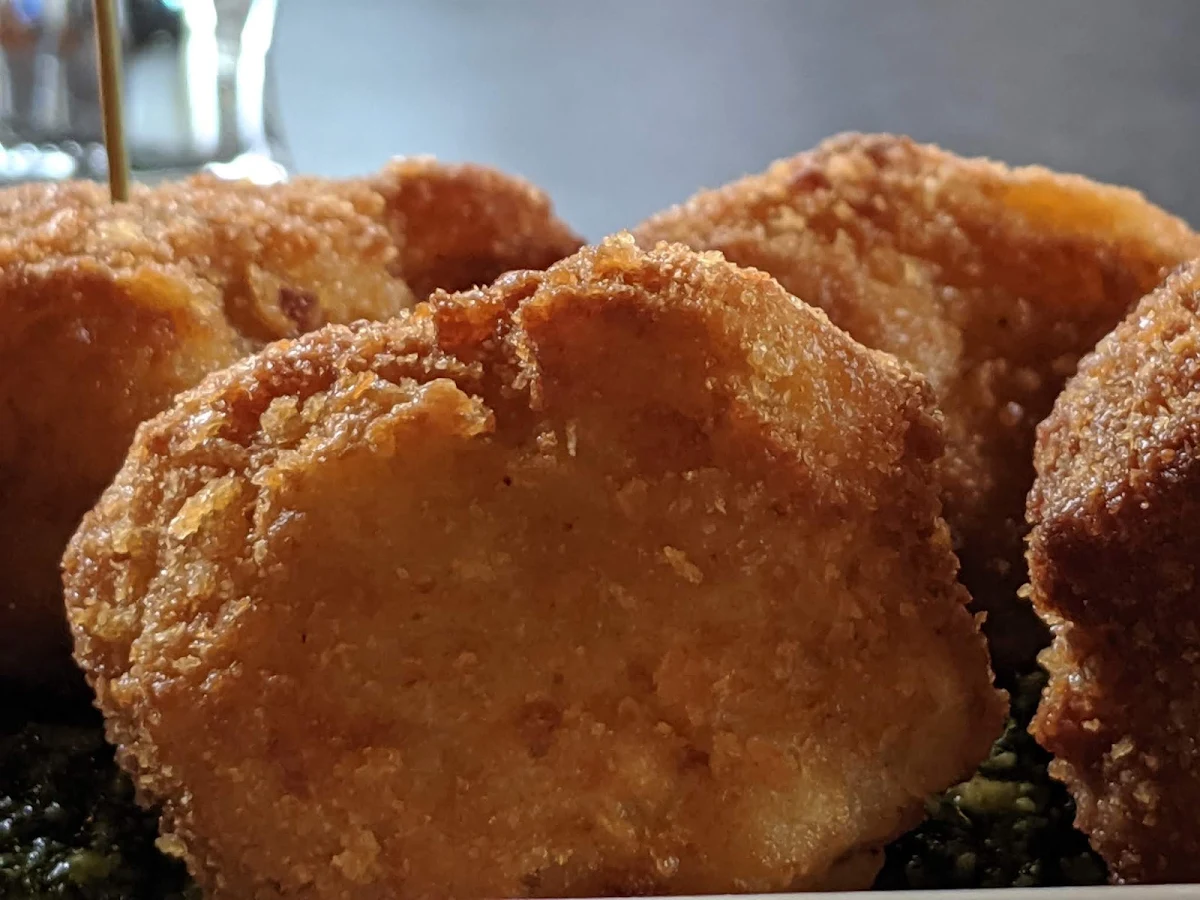 Macaroni & Cheese Balls