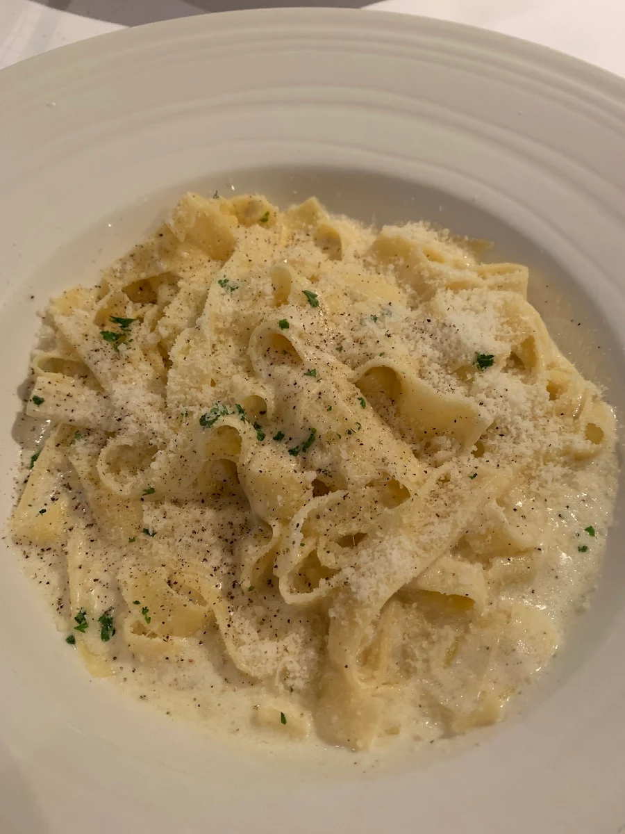 Fettuccine Alfredo
