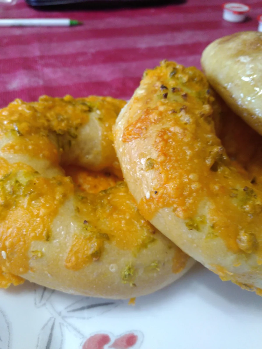 Jalapeno Cheddar Cheese Bagel