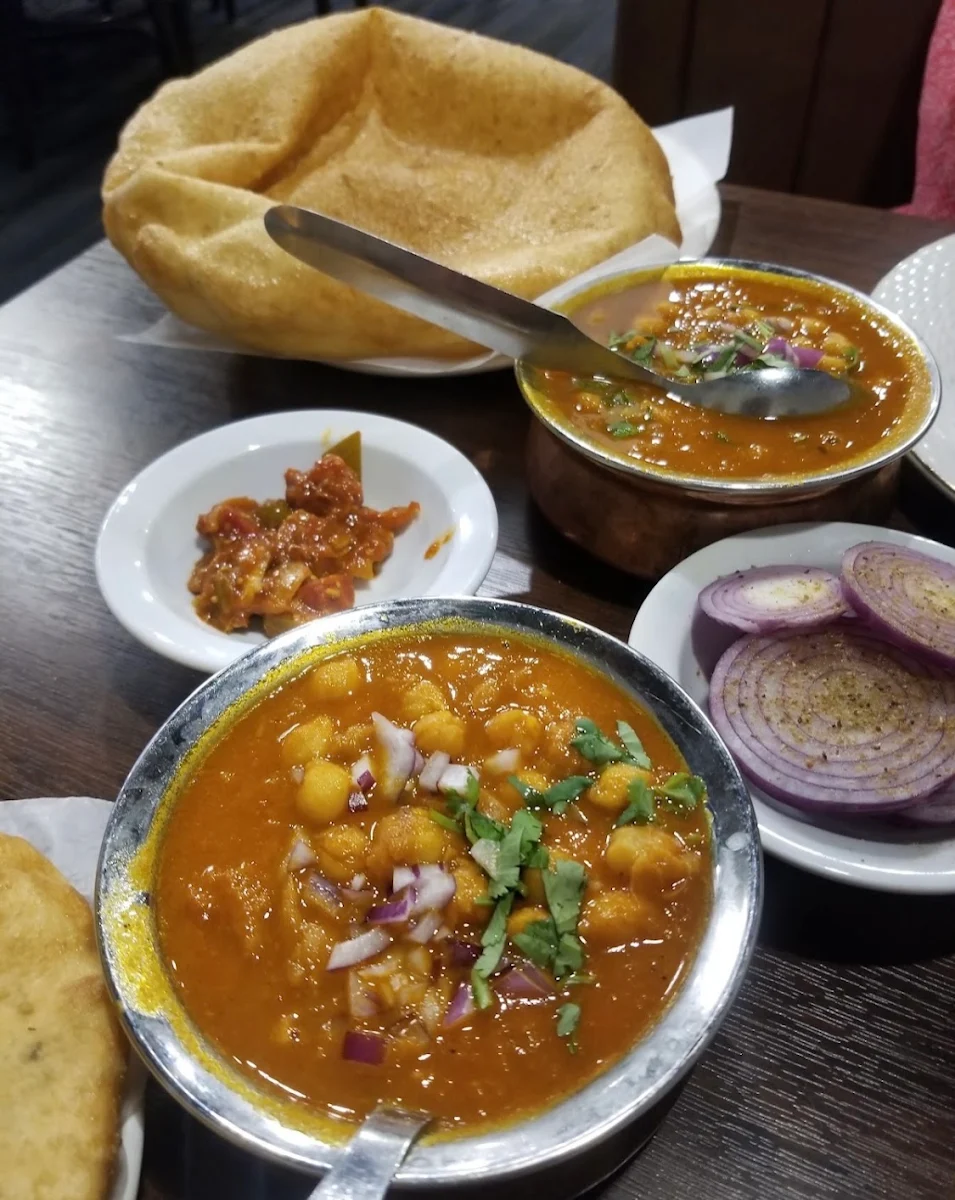 Samosa & Choley