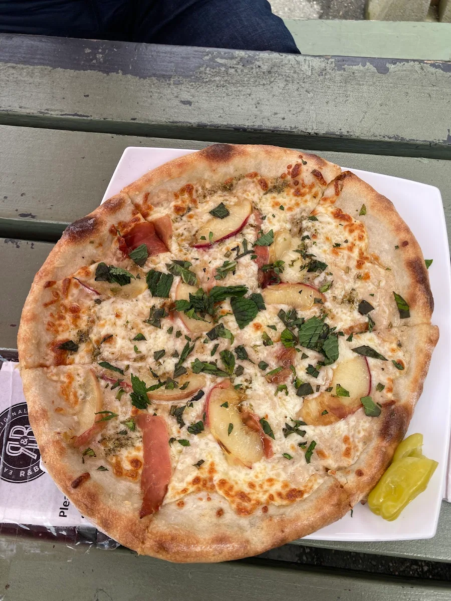 Peaches and Prosciutto Pizza