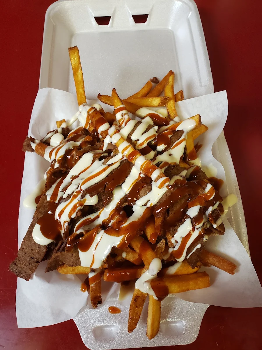Poutine, Canadian Pizza Unlimited - Canmore