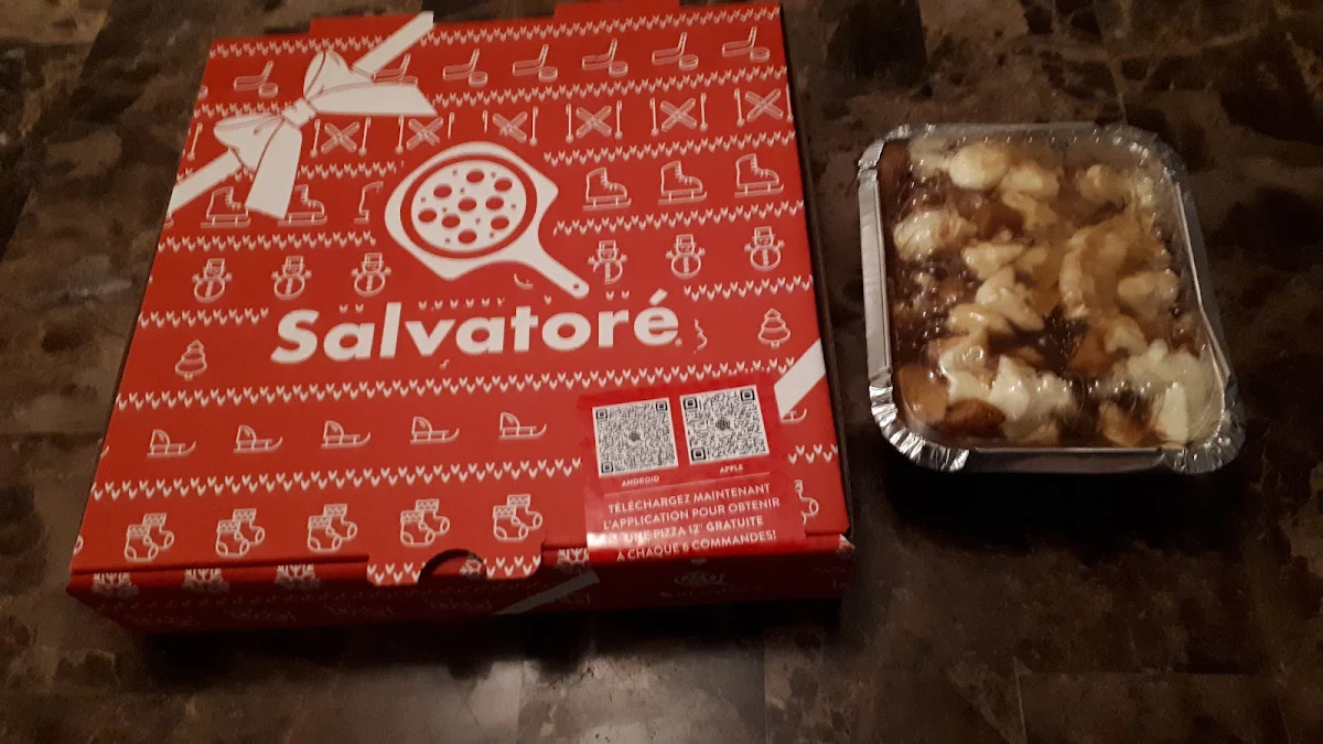 Vegetarian Pizza and Poutine