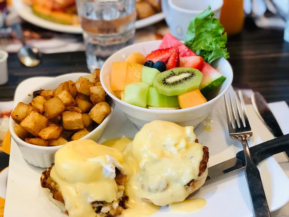 Avocado Eggs Benedict