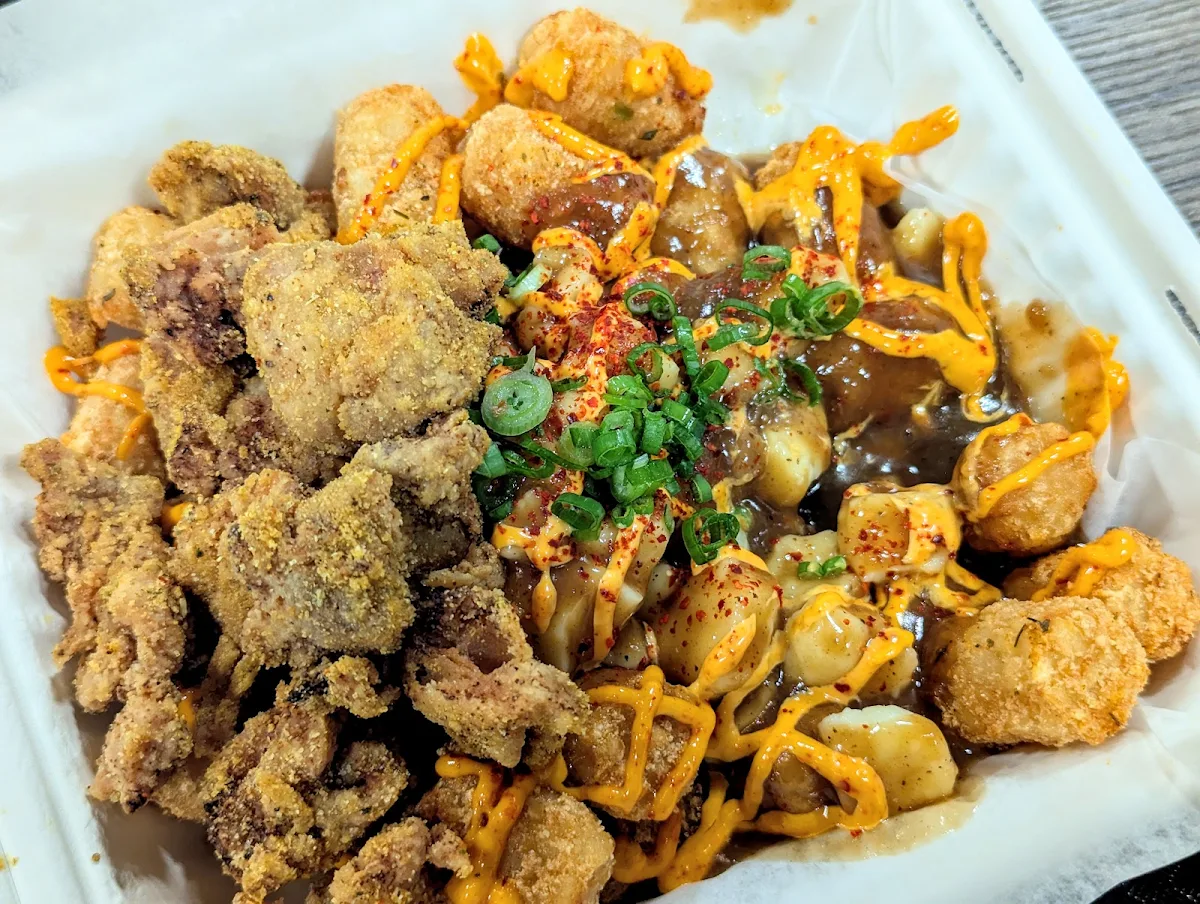 Popcorn Chicken Poutine