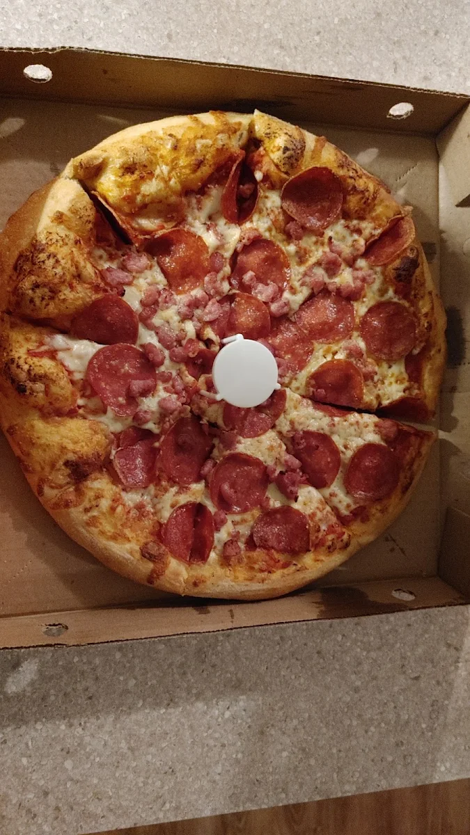 Beacon and Pepperoni Medium Pizza