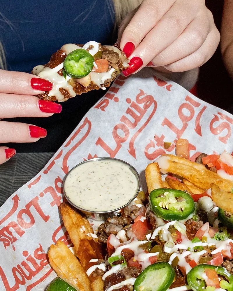Highlights, St. Louis Bar & Grill