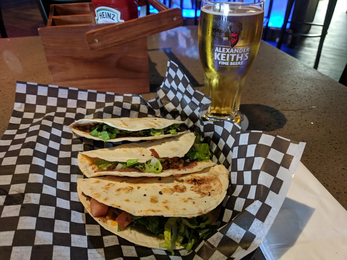 Taco Thursdays, Coach’s Corner Sports Bar & Grill
