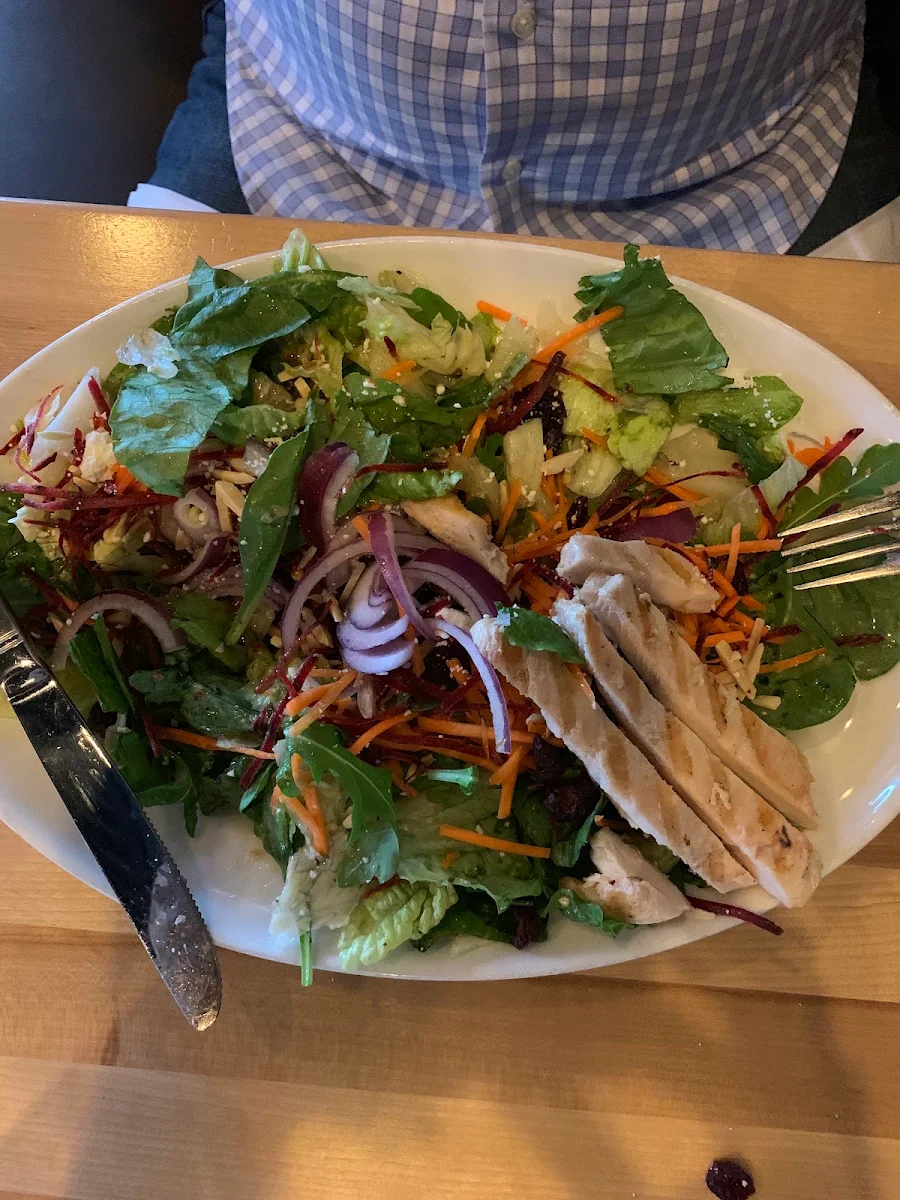 California Grilled Chicken Salad